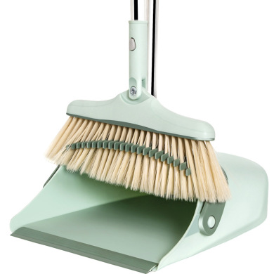 Brooms & Dustpans