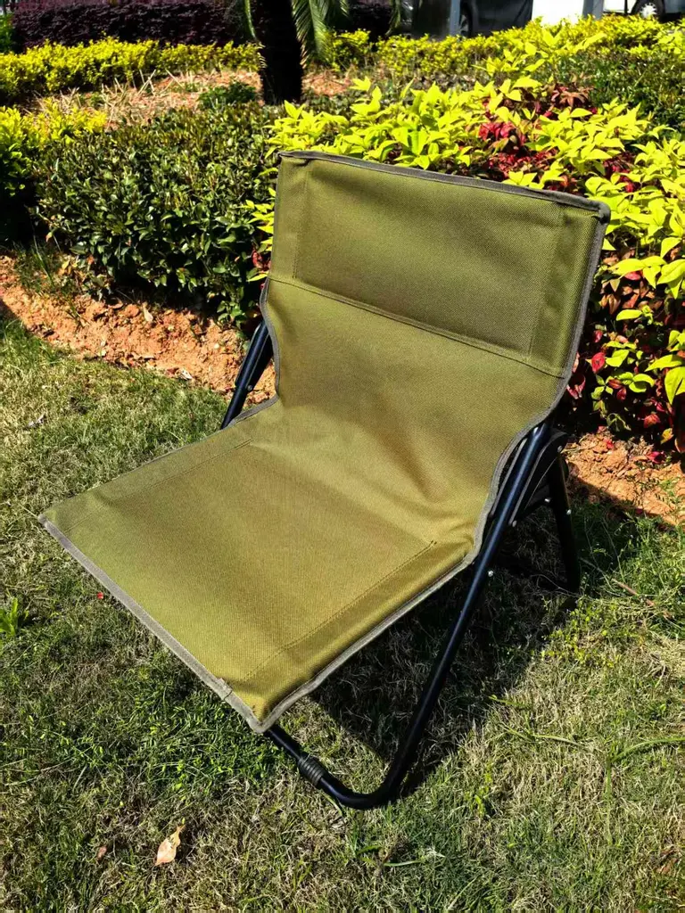 Heavy-Duty Folding Chair - W-057