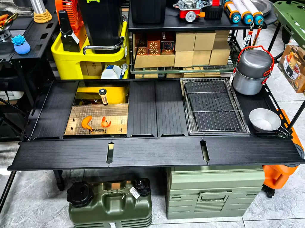 IGT Folding Table - W-137