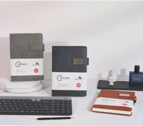 MMR-25041 magnetic clip notebook 112 pages A5