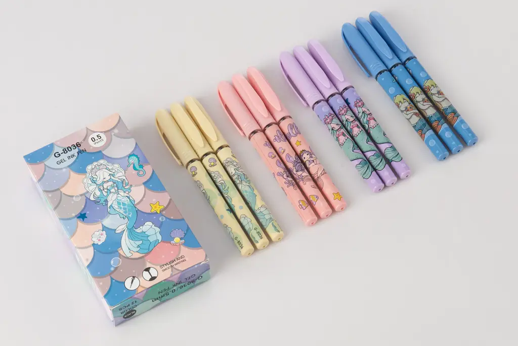 G-8036 Ballpoint Pen in Box / Flower Pattern