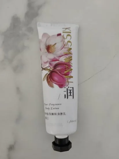 KISSMWAH Plant Fragrance Rejuvenating Body Lotion (Sakura) 100g