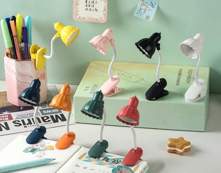 Small Petal Clip-On Night Light - LD10C