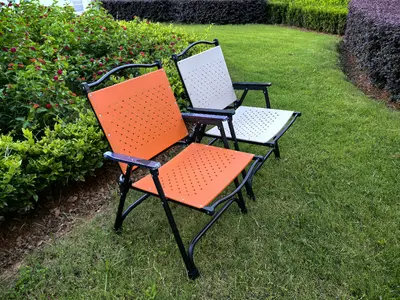 Small Moon Chair - W-086