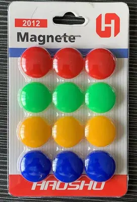 2012 Magnetic Snap 12 pieces