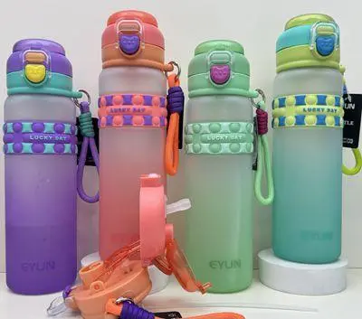 Spray Water Bottle 900ml - YY-7009