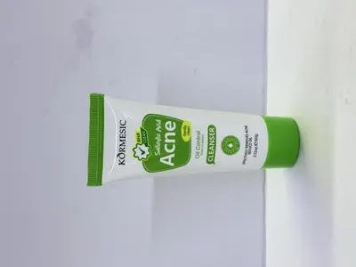 KORMESIC Salicylic Acid Acne Cleansing Milk GB 60g