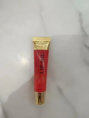 KORMESIC Strawberry Moisturizing and Brightening Lip Oil 15ml